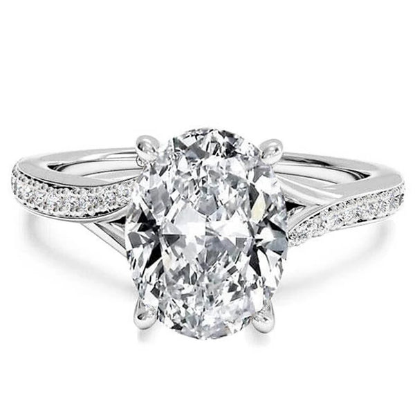 Oval Cut Engagement Ring
