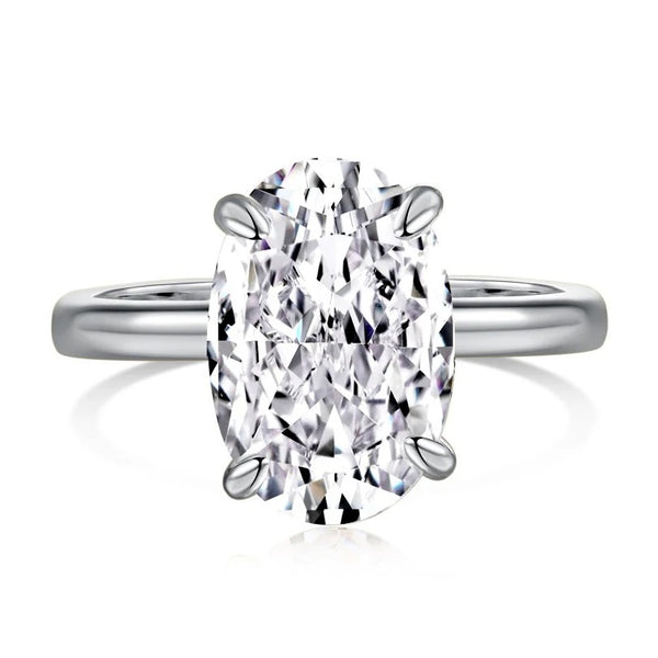 Luxury Oval Moissanite Engagement Ring